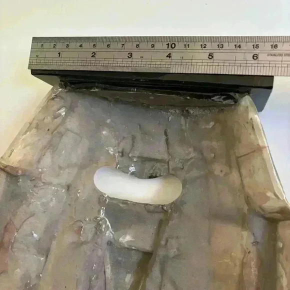 Set of two semiprecious stone souvenir Mayan Death  Masks on stands - Picture 8 of 8